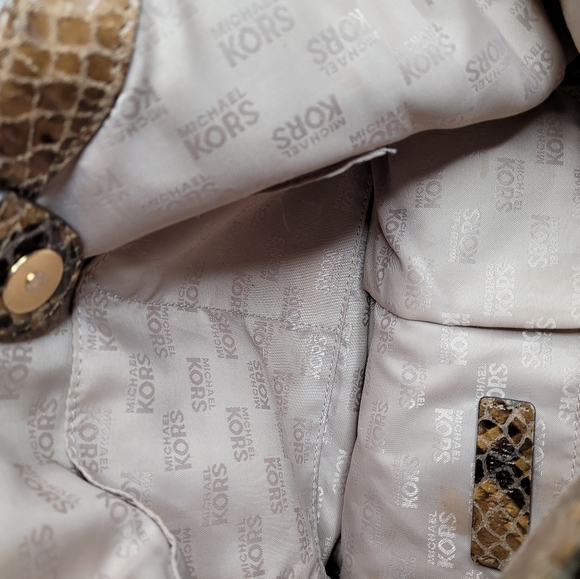 Michael Kor purse - Picture 4 of 7